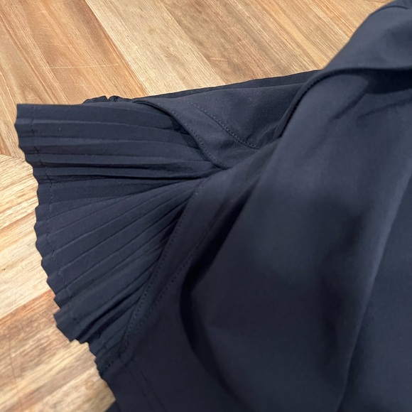 Lululemon size 6 pleated skirt black - Picture 11 of 11